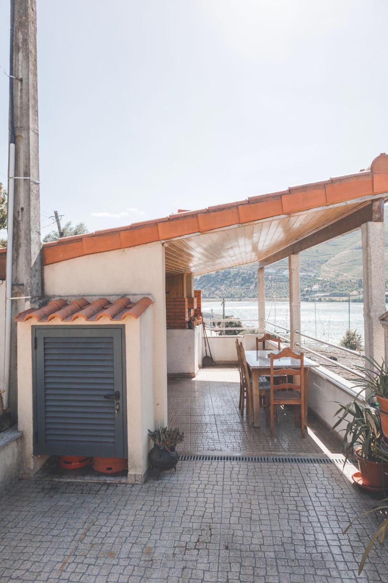 Vivenda A Beira Rio Villa Armamar Exterior photo